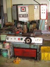 板金機械【2010077】アマダ製中古板金機械アイアンワーカー　IW-45　1985年製