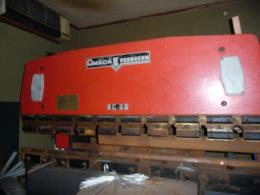 板金機械【2102025】アマダ製中古板金機械プレスブレーキRC-50型買取