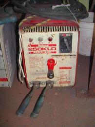 その他機器及び付帯機器【2010077】PANA製中古交流アーク溶接機　250KLD　